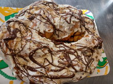 Load image into Gallery viewer, King Cake Pop-Up Shop