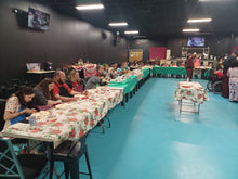 Load image into Gallery viewer, Sweetooth Bakery Cake Decorating Class