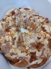 Load image into Gallery viewer, King Cake Pop-Up Shop