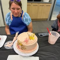 Load image into Gallery viewer, Sweetooth Bakery Cake Decorating Class
